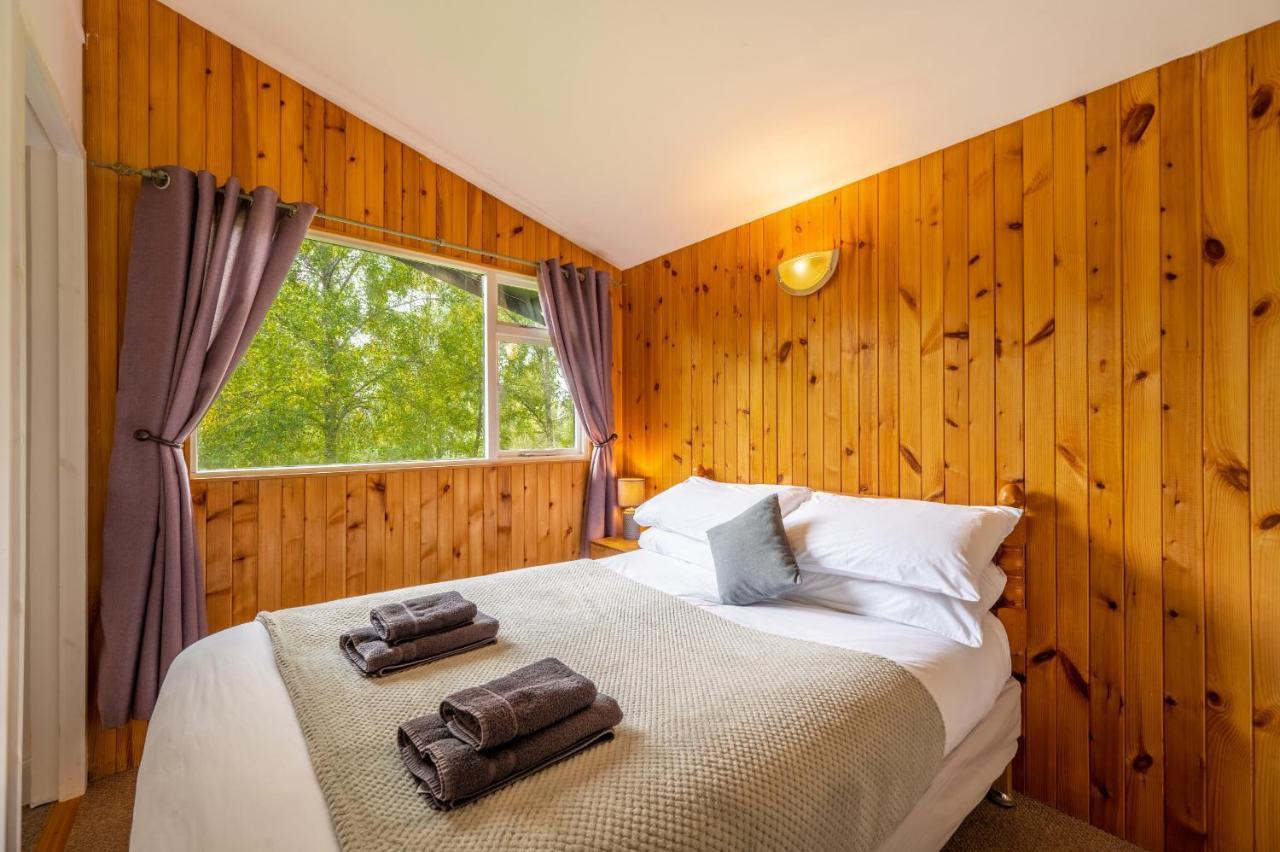 Ancarraig Lodges Drumnadrochit Exterior photo