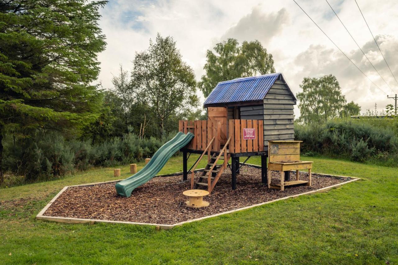 Ancarraig Lodges Drumnadrochit Exterior photo