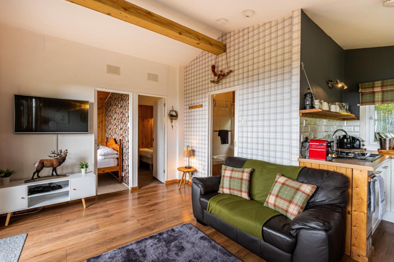 Ancarraig Lodges Drumnadrochit Exterior photo